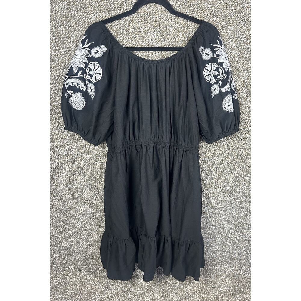Knox Rose Off The Shoulder BOHO Dress Womens Sz L Black White Floral Embroidery
